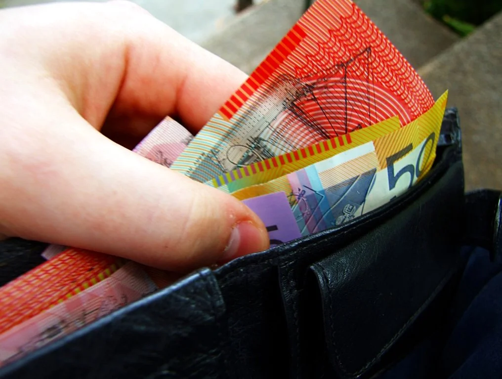 Australian%20banknotes%20in%20wallet.jpg