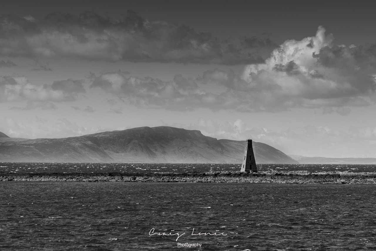 B&W210.jpeg