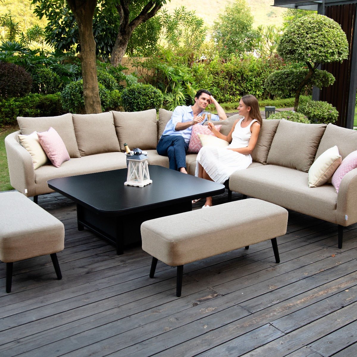 Marlo Ambition Corner Group Luxury outdoor Garden Furniture, garden sofa. Mobiliario Jardim de Luxo, Vida ao ar livre, Mobília exterior. Available in Lagos, Portugal, Algarve, Faro, and Andalusia.