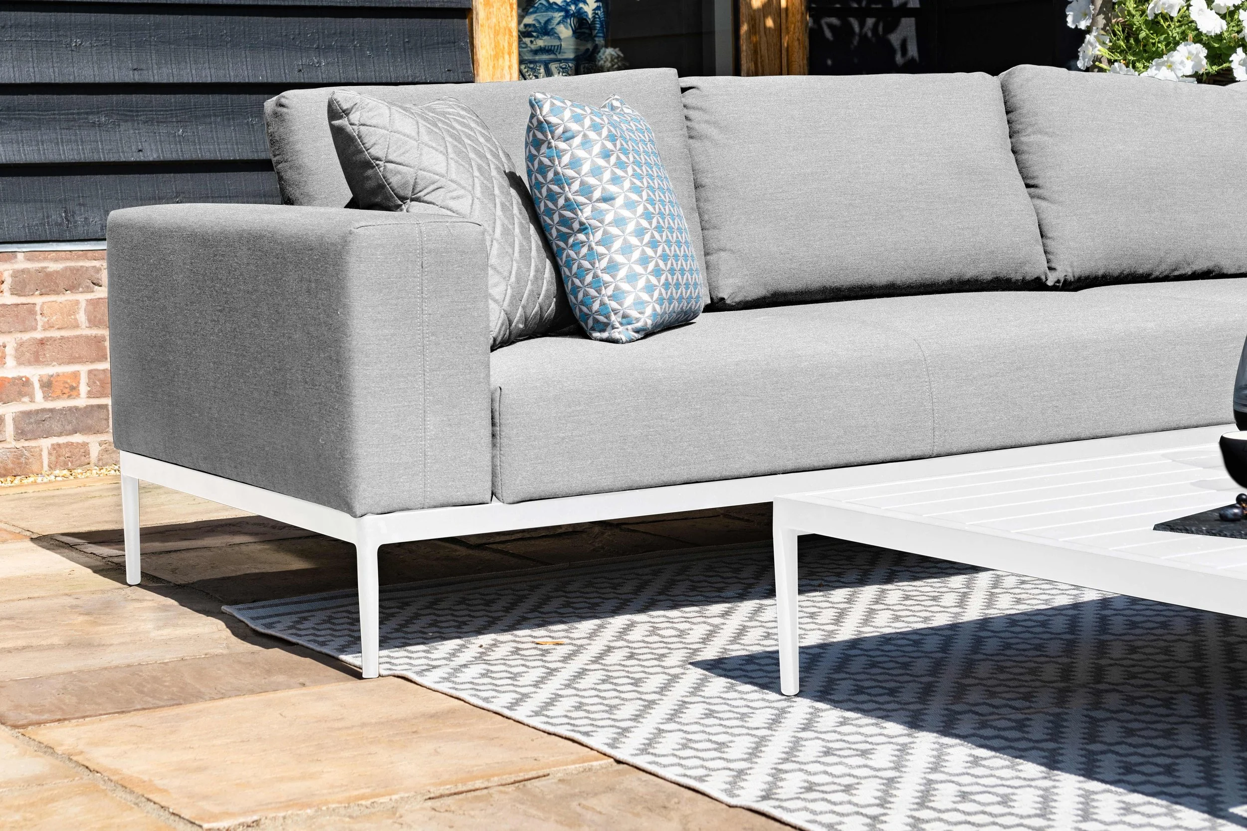 Marlo Cove Corner Sofa Group — MARLO