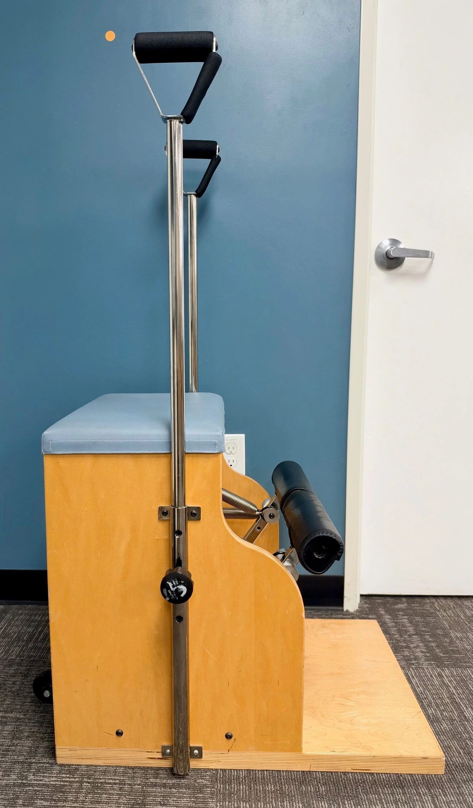 johnacombochair2.jpg