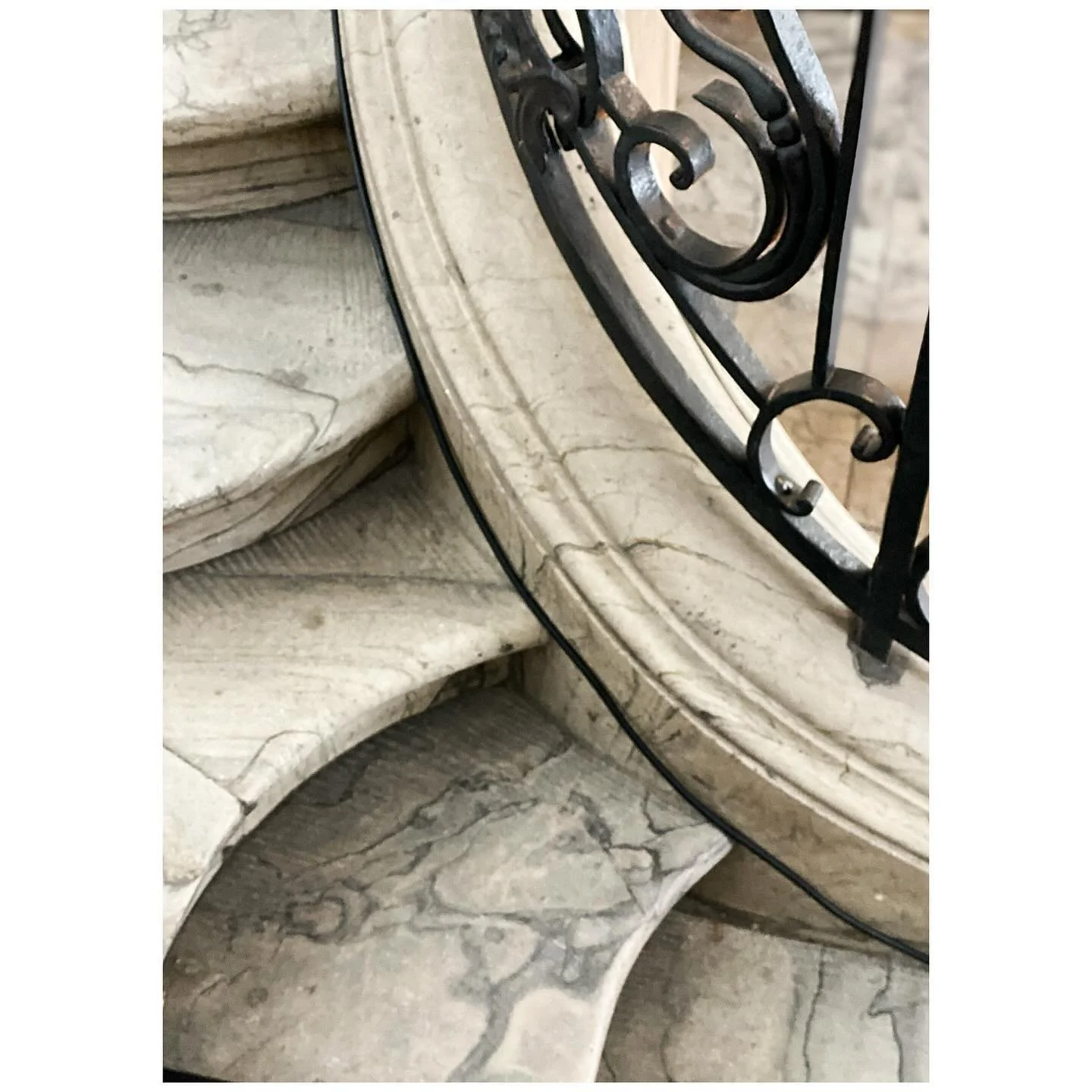 Looking back on the details&hellip; it&rsquo;s all about the details. And Copenhagen is full of them&hellip;

#3daysofdesign #newworksdk #interiordesign #interior #interiors #interiorstyling #interi&oslash;r #copenhagen #details #thedevilisinthedetai
