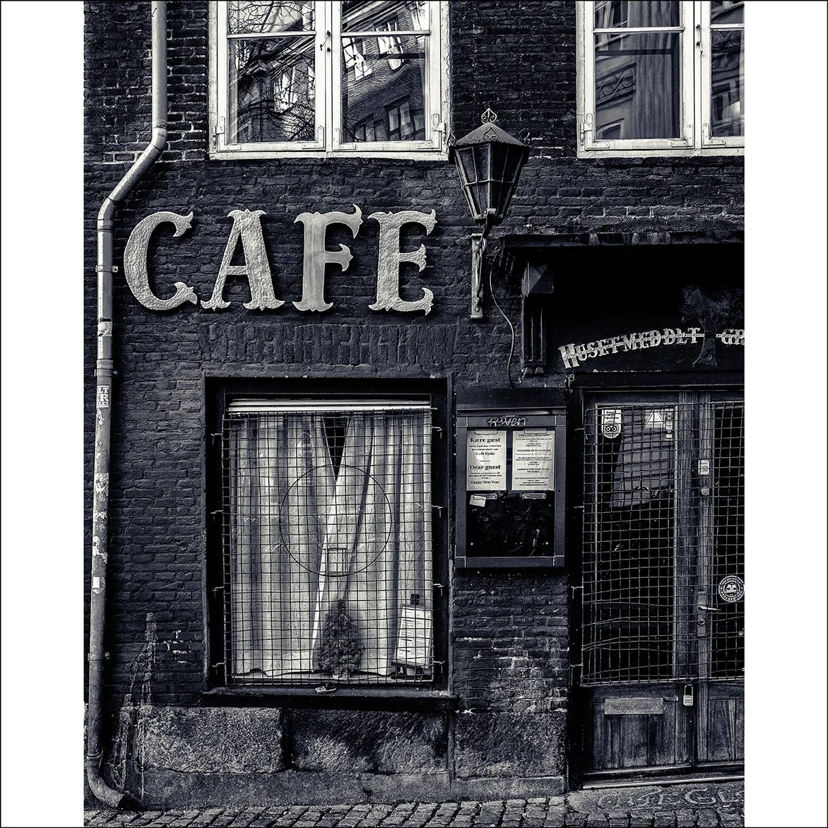 Ingen cafe latte her