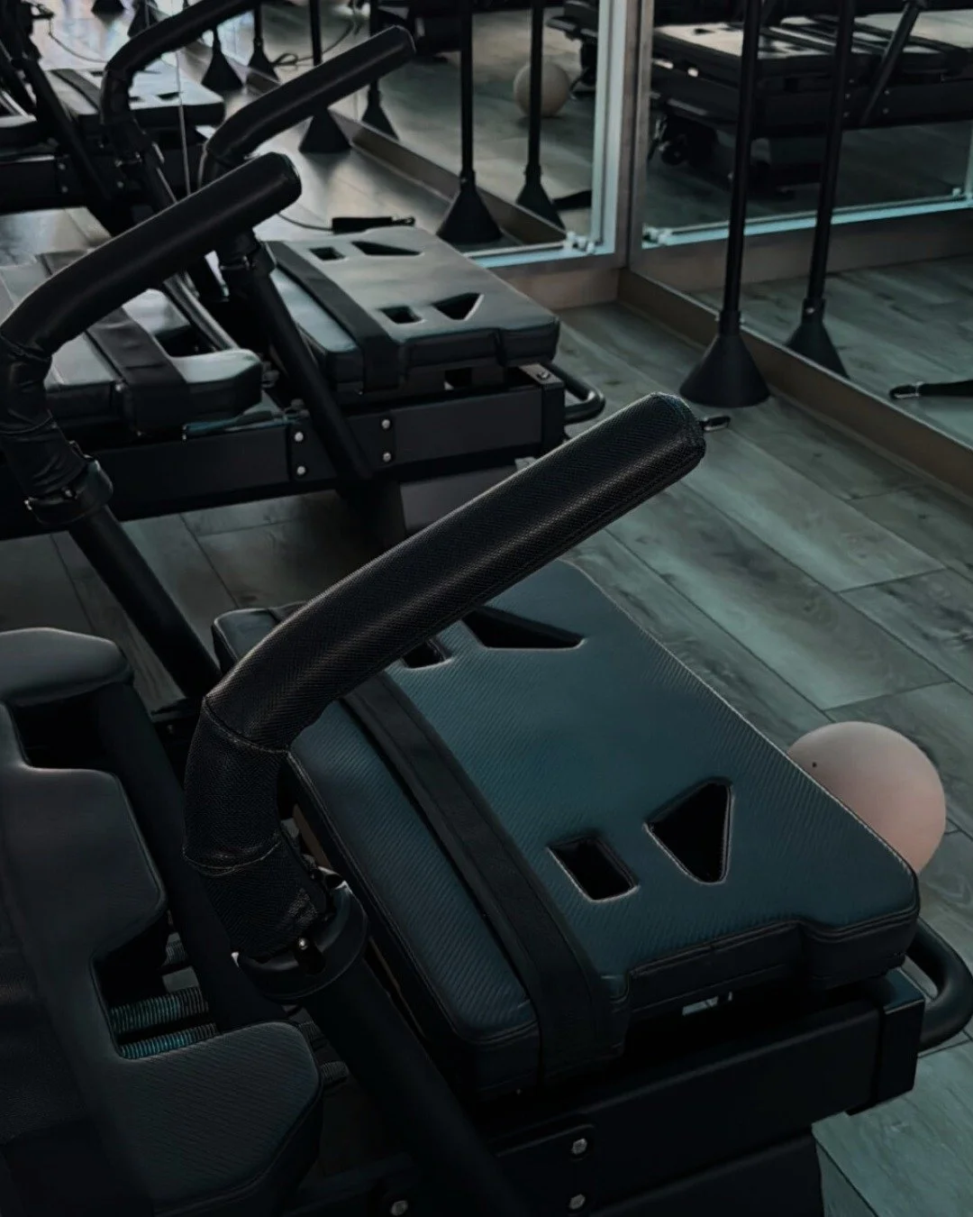 Designed with 𝘺𝘰𝘶 in mind. ✨

Our custom machines at V Studios offer smoother movement, quicker transitions, and efficient muscle engagement for the ultimate Pilates experience. Each 45-minute class is your escape to focus on 𝘺𝘰𝘶 and empower yo