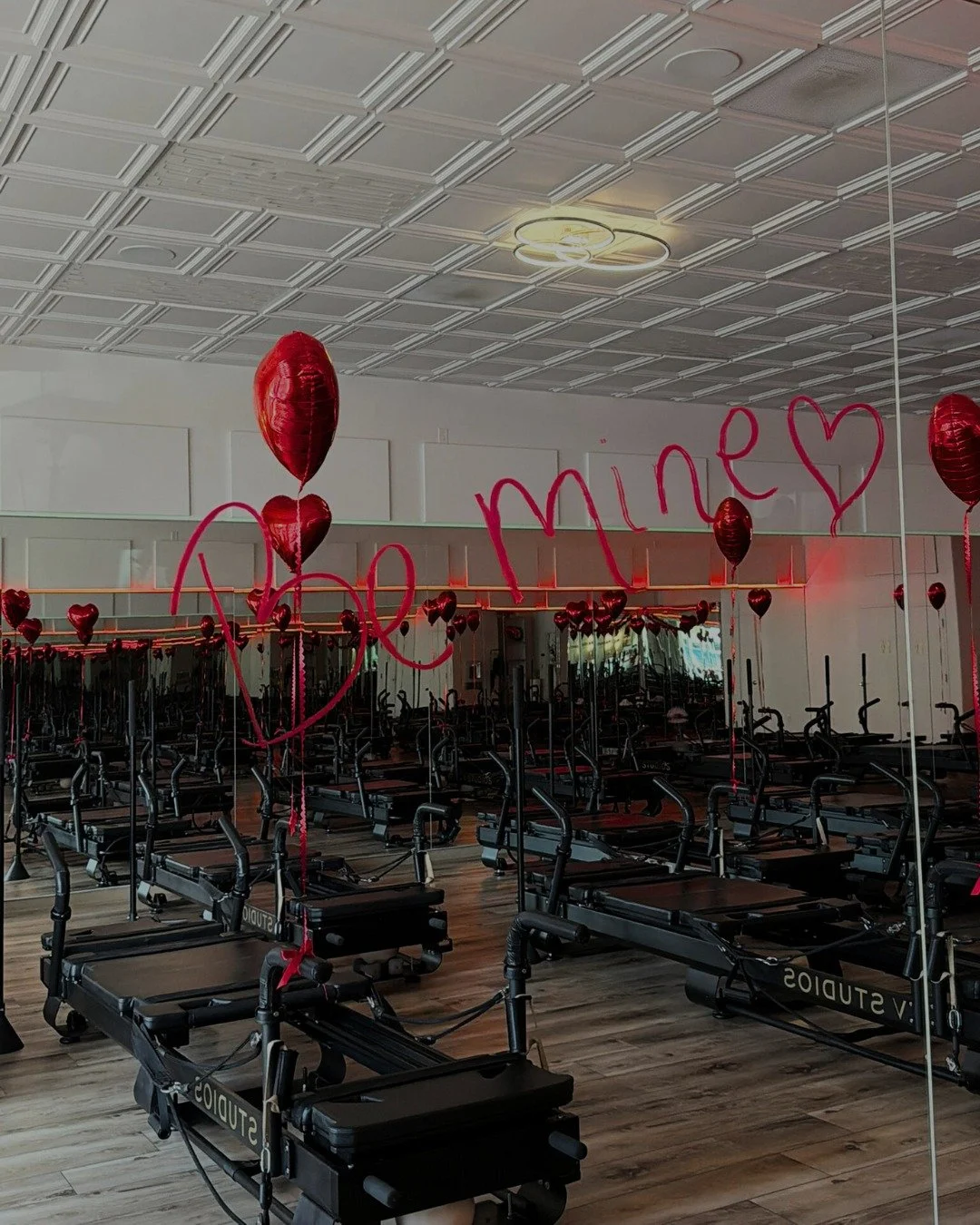 Happy V-Day friends! Hoping you feel all the love today 💌💘