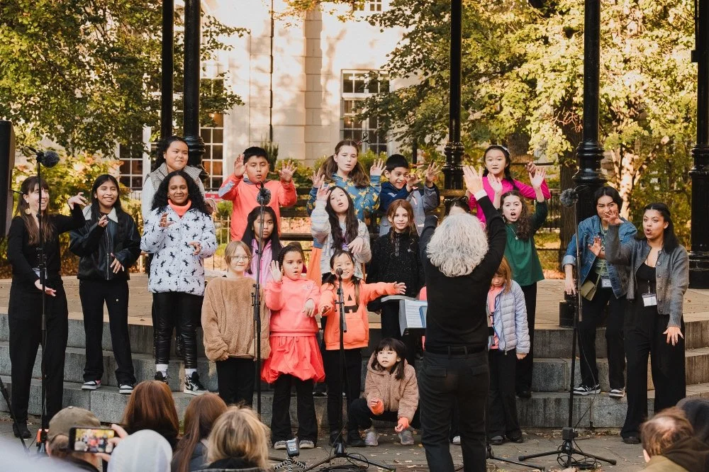 From The Pumpkin Singalong at Sakura Park. The fall light and that architecture made for a perfect backdrop.

#sakurapark #everyvoicechoirs #dwphotony #fallphotography #nyc