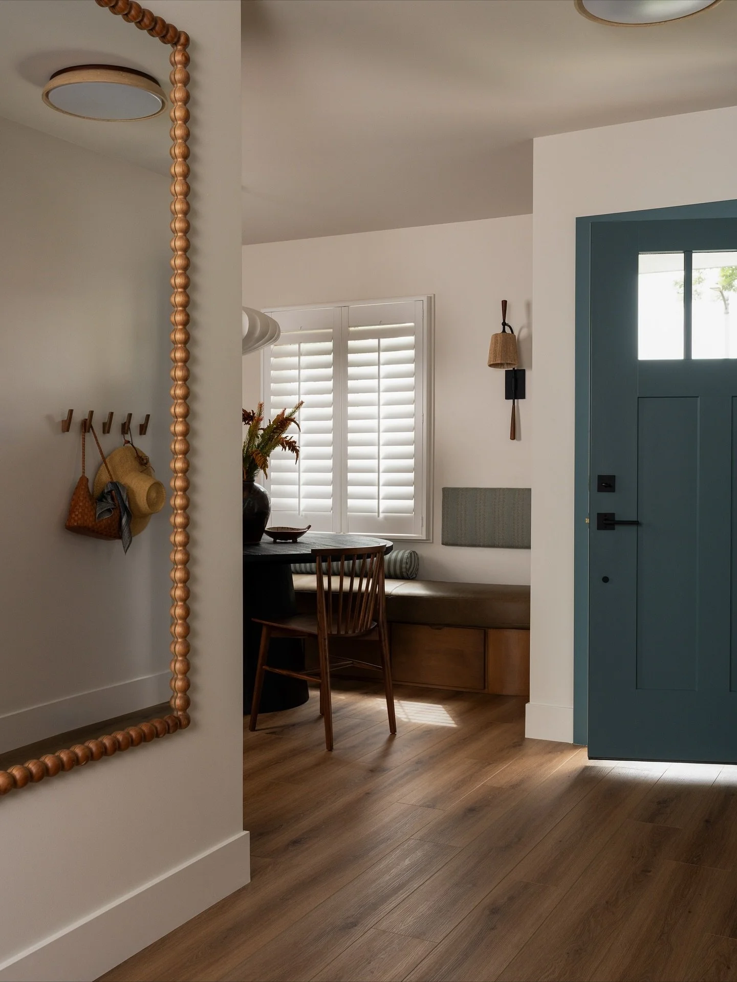 ✨ Taking a little pause from Project Los Alamos to start revealing a renovation that&rsquo;s also near and dear to my heart &mdash; Project Shipway.

This home is a perfect example of Long Beach&rsquo;s beloved post-war neighborhoods &mdash; full of 