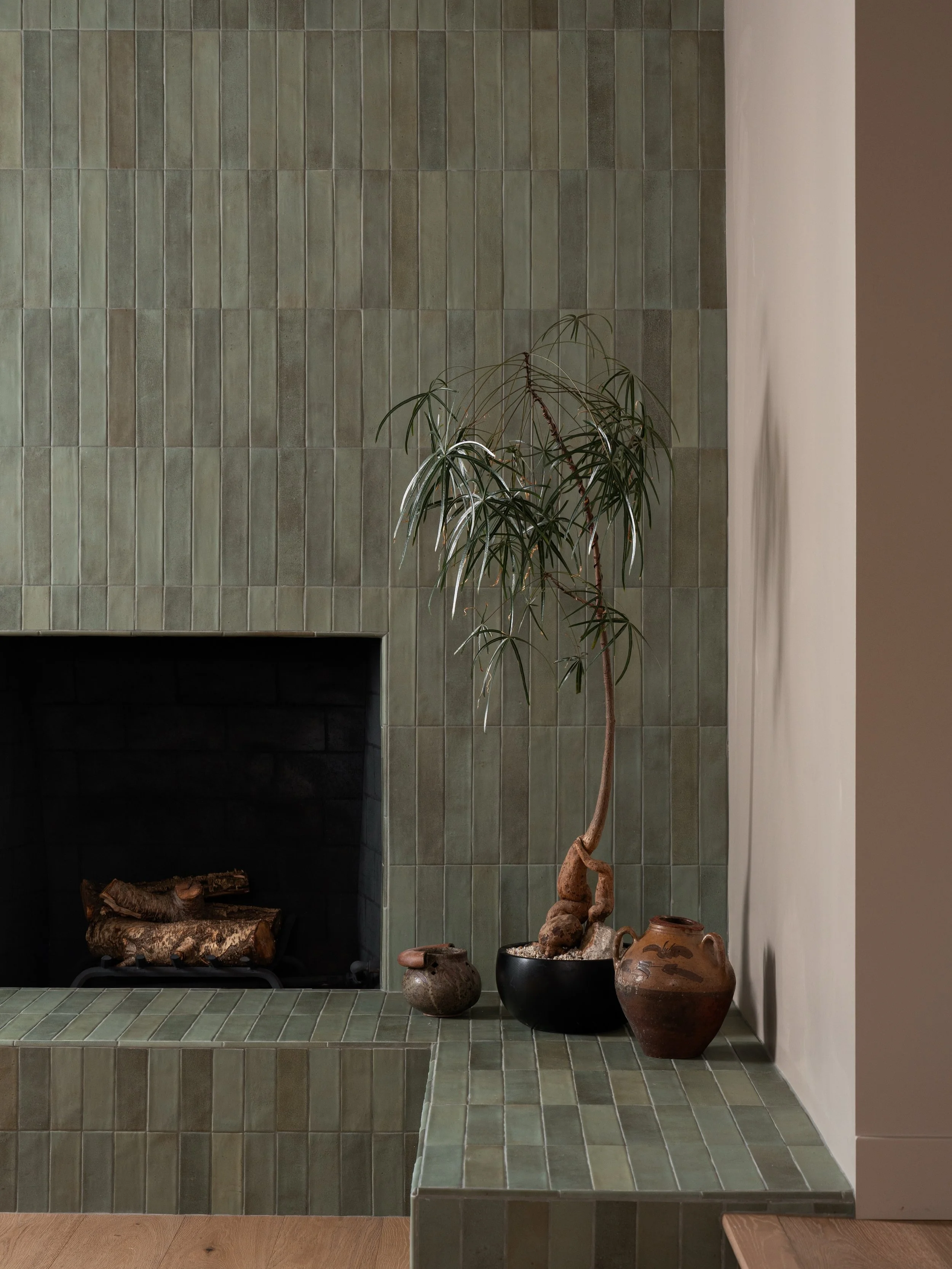 Project Julian &mdash; sneak peek 👀

We&rsquo;re so excited to finally start sharing this one.

When we walked into this home for the first time, this fireplace had so much potential &mdash; it just needed a little help stepping into the spotlight. 