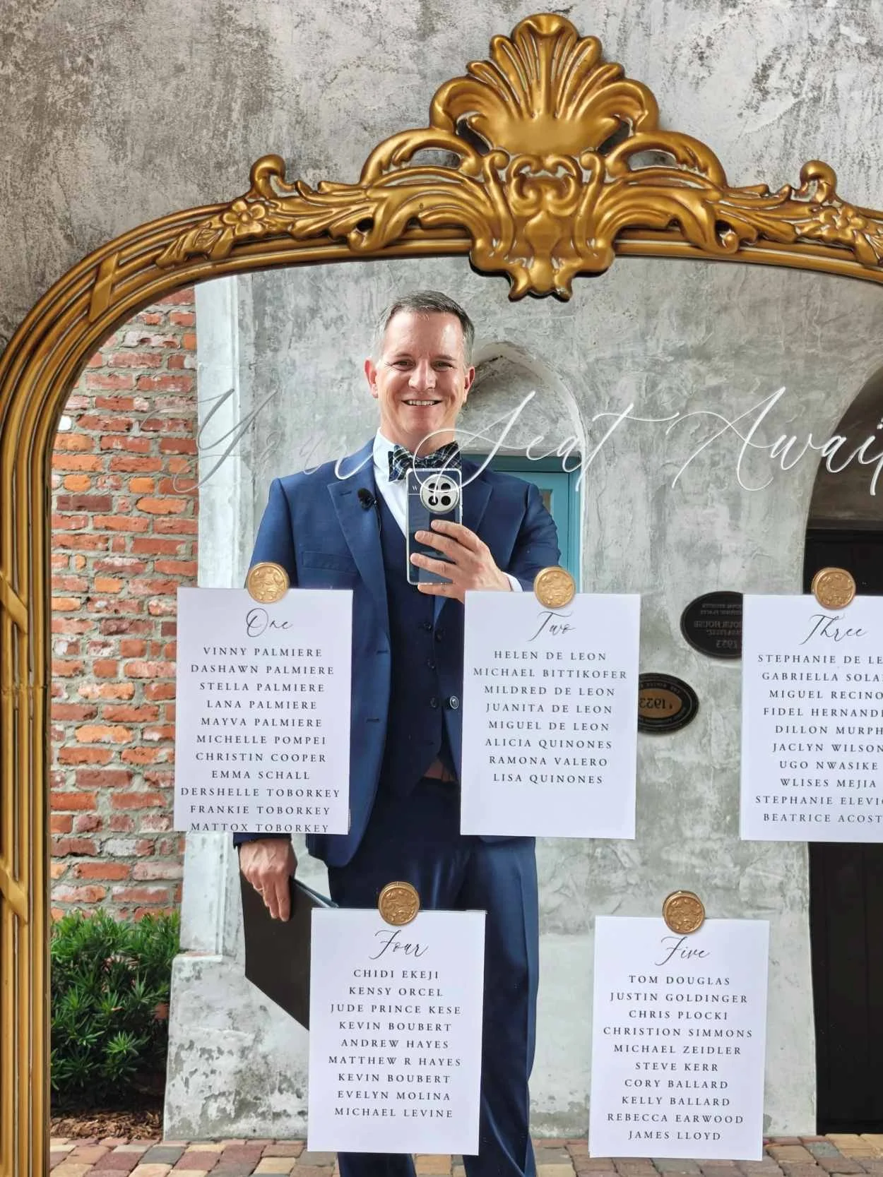 Guy the wedding officiant took a mirror selfie at Casa Feliz in Winter Park, Florida