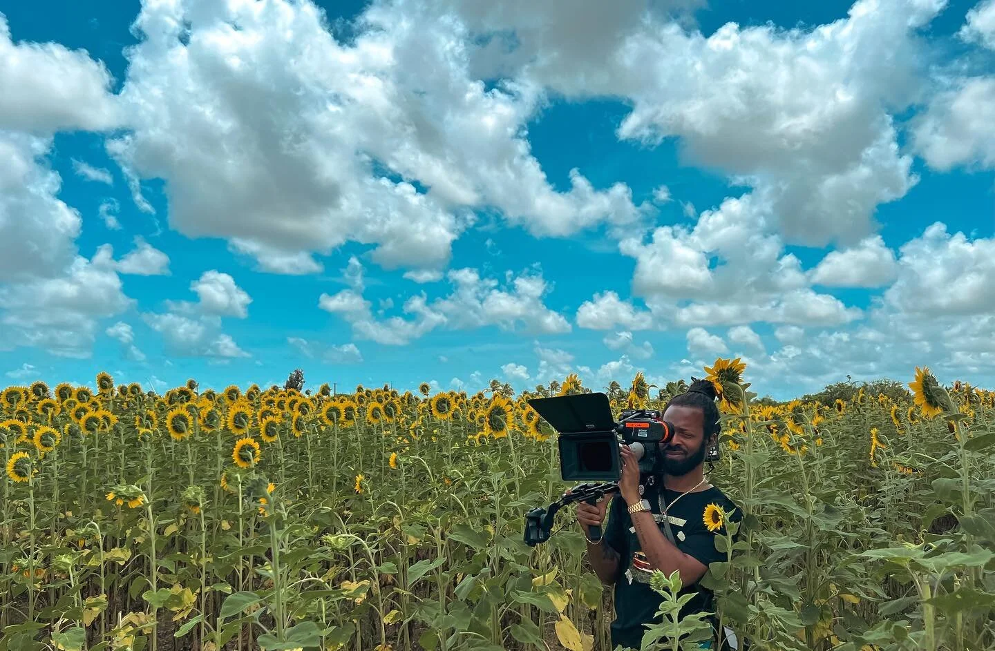Children of the sun.

📸 x @ocho_imagery who somehow snaped me up mid-scene while he and I were both shooting. @ericenglert you might wanna check his footage. Seems suspect to me. 🤷🏾&zwj;♂️