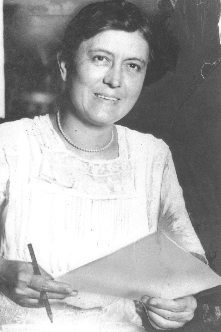 Estelle Lawton Lindsey