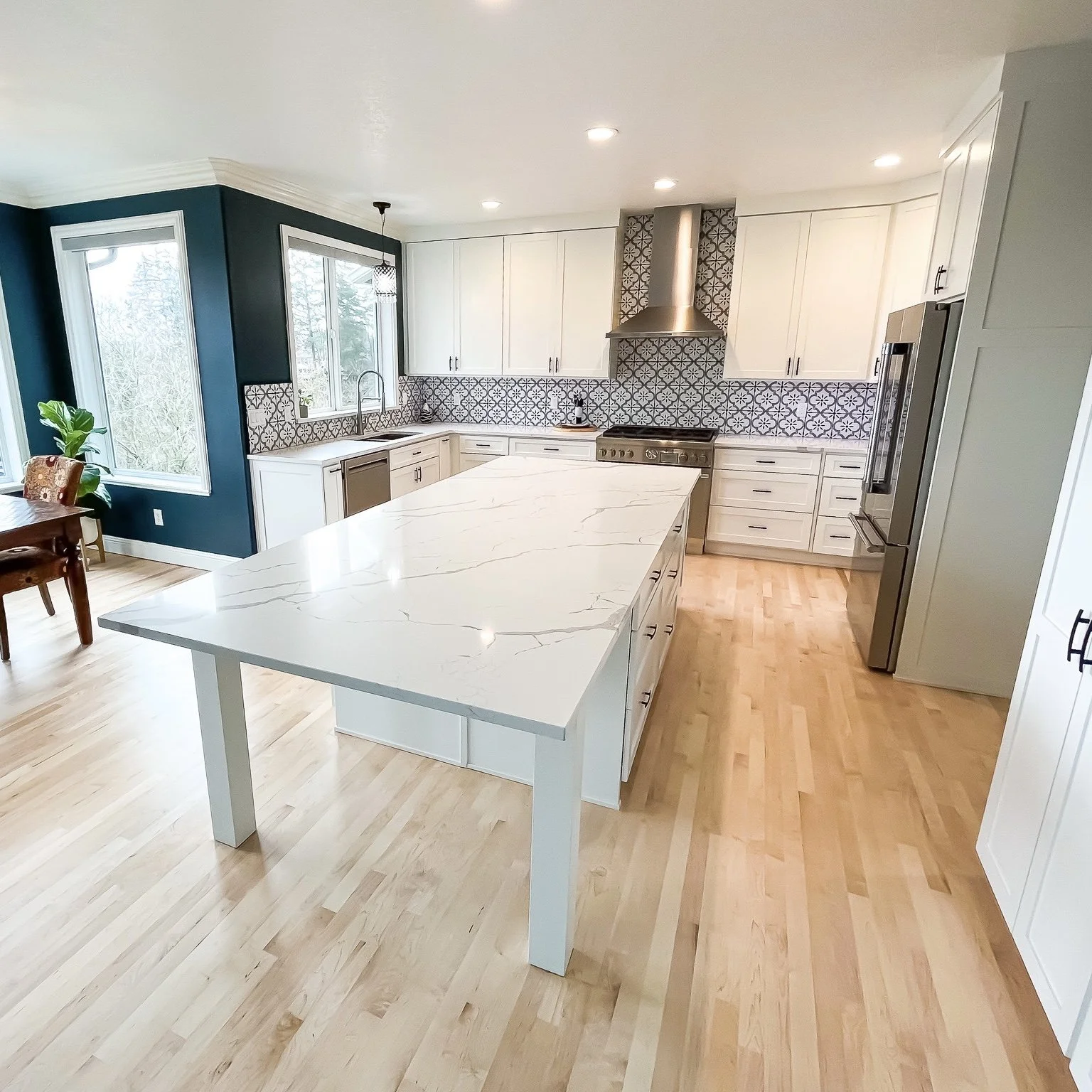 Timeless Kitchen Remodel in Tigard, OR by 4th Avenue Homes project photo 5