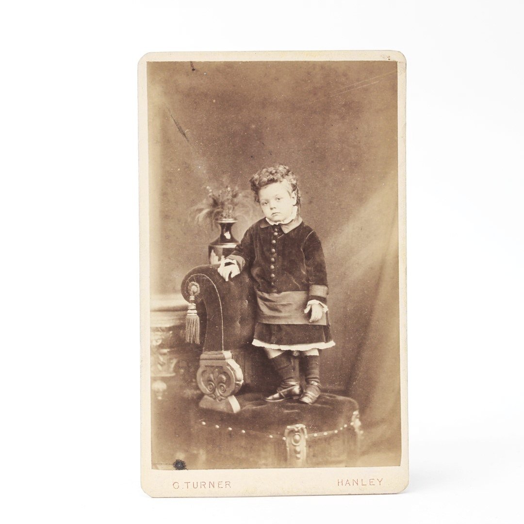 Victorian children portrait photographs carte des visite
