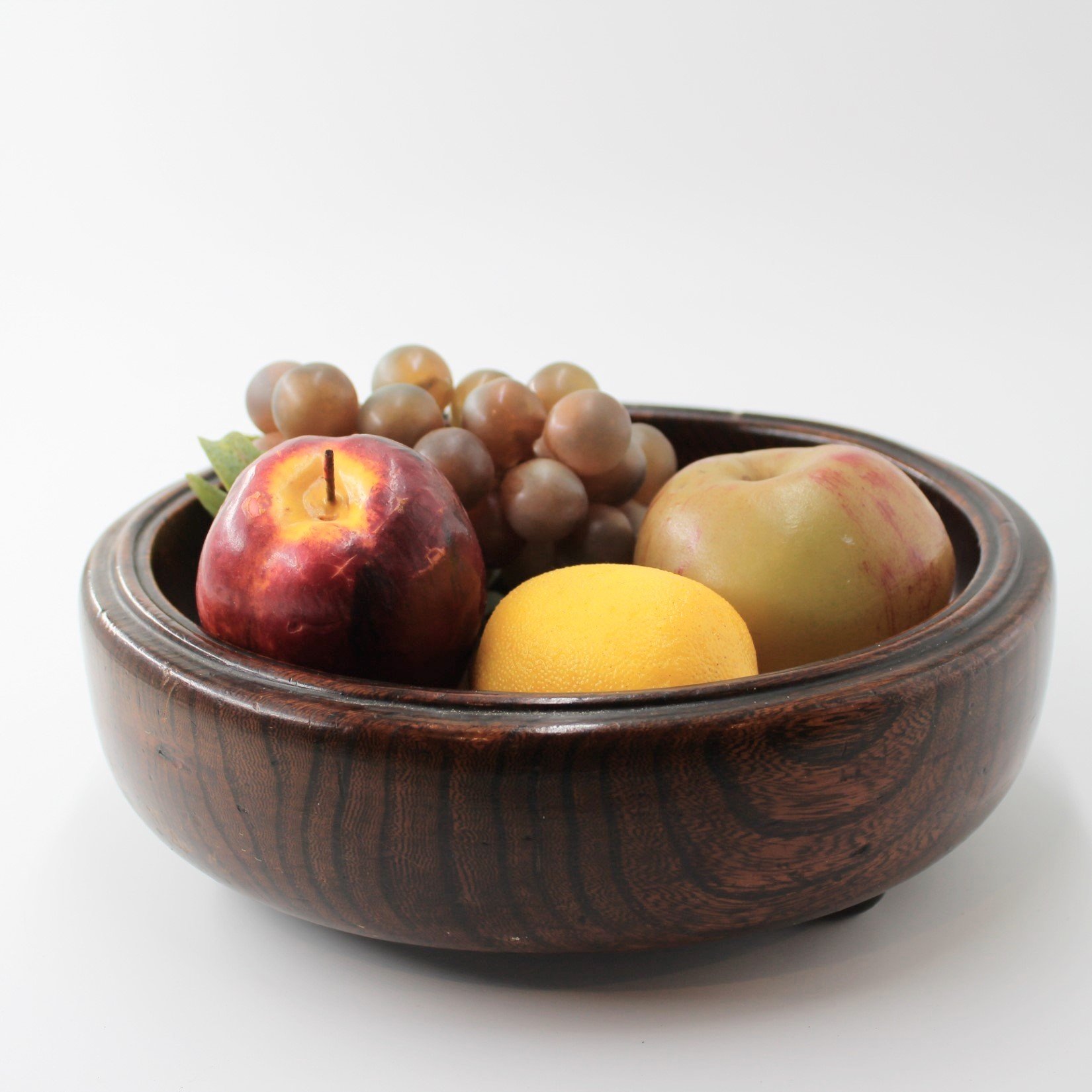 Early 20th century oak fruit bowl with bun feet