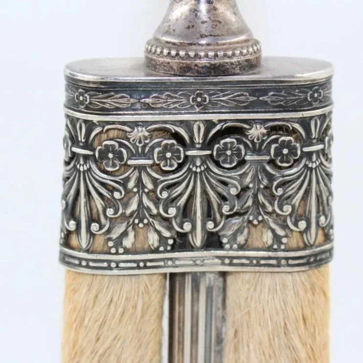 Late Victorian or Edwardian two hoof taxidermy table lamp