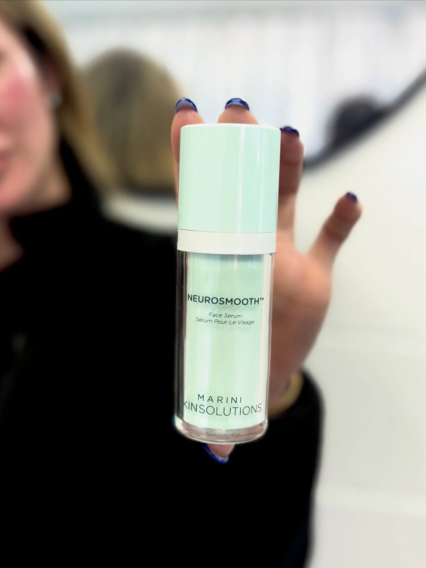 The glow is real: smoother texture, blurred pores, glass skin- thanks to my new Marini Skin Solutions favorite ✨

Sold out online @mariniskinsolutions it&rsquo;s that good 🫰

Get yours today in shop at JFB! 

#hawaiiesthetician #janmarini #mariniski