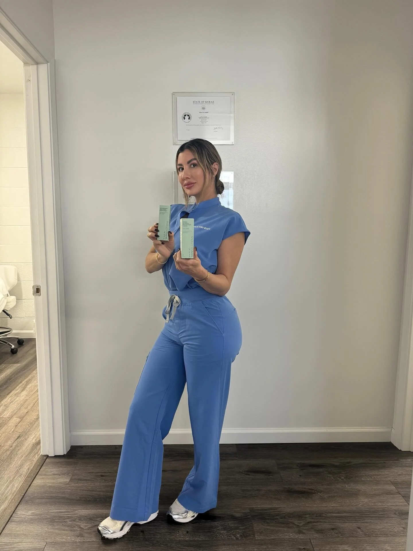 You know how l&rsquo;m always preaching SPF SPF SPF... Well, I want to give away my favorite sunscreen to one lucky person so you can experience why I LOVE it so much ☀️✨

To enter:

✔️ Make sure you&rsquo;re following
✔️ Like this post
✔️ Repost it
