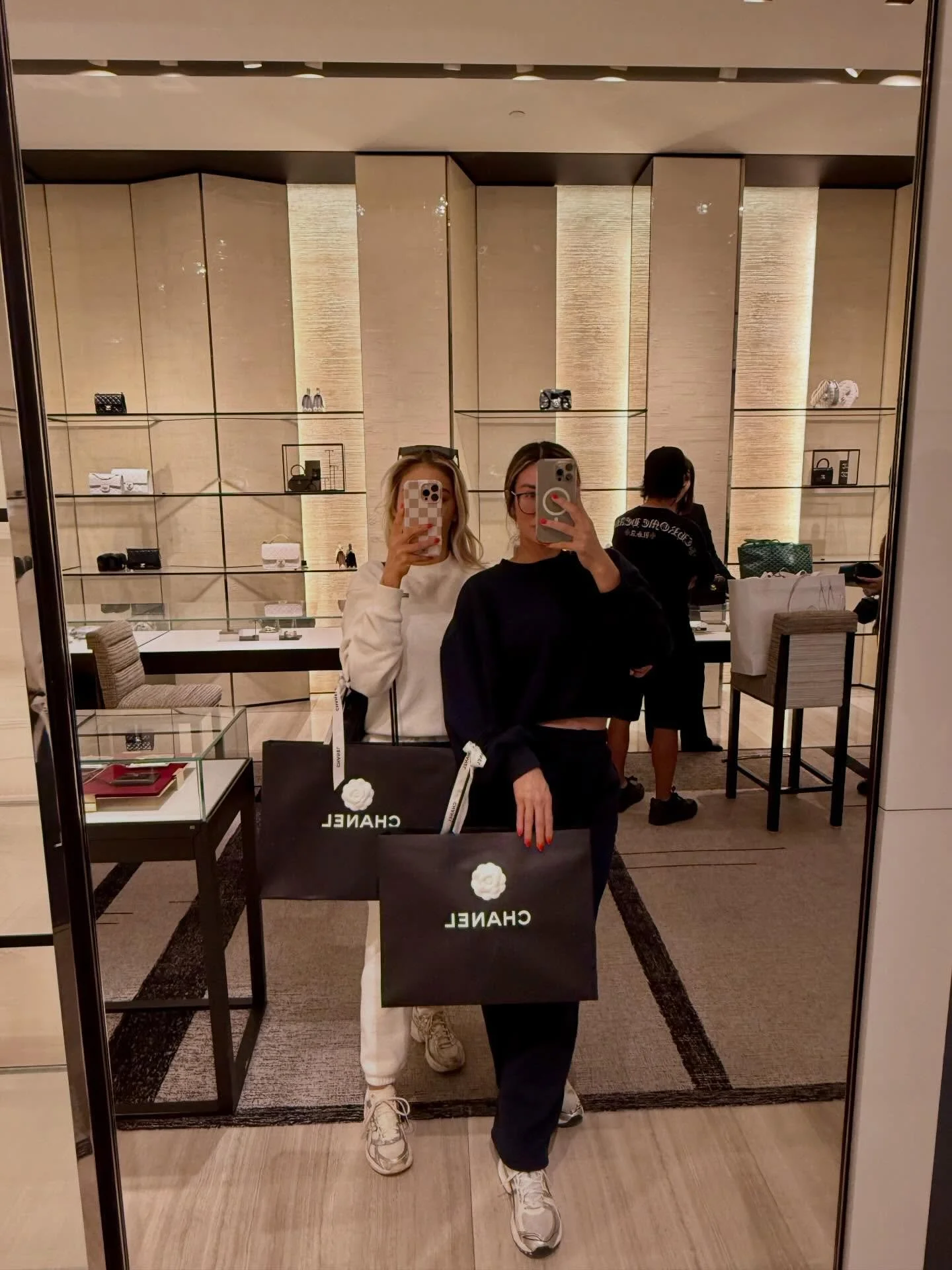 Beauty begins the moment you decide to be you - COCO CHANEL 🖤