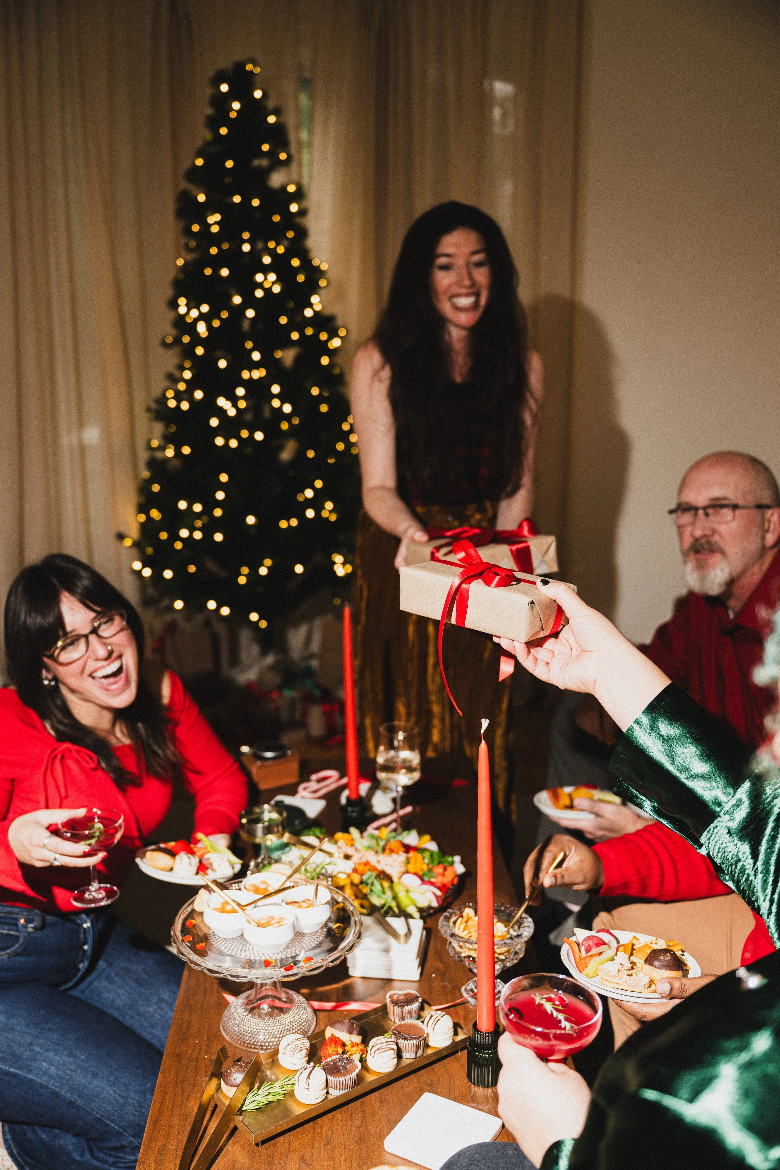chowgirls_holiday_by_headshot_stories_4686.jpg