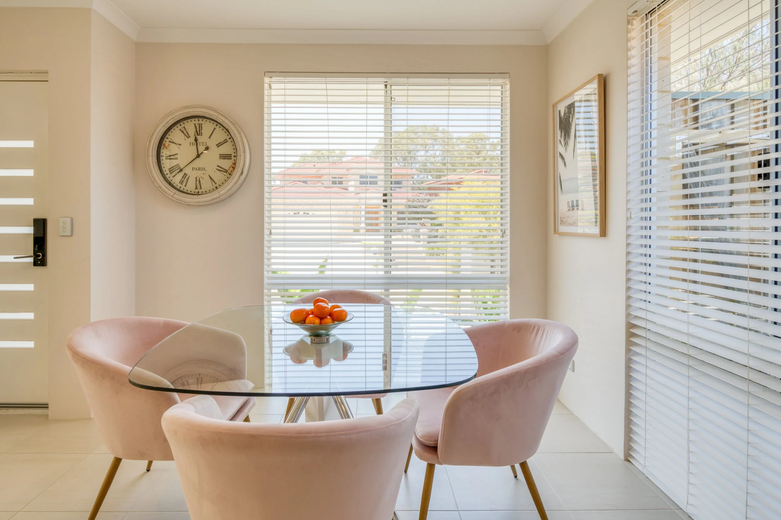 18 Cypress Connolly_Dining Room_0025.jpg