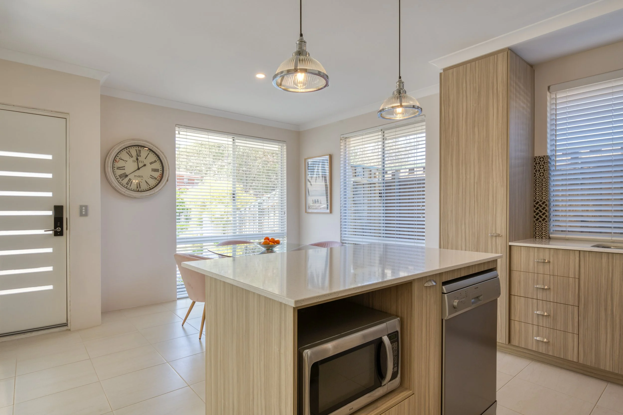 18 Cypress Connolly_Kitchen_0020.jpg