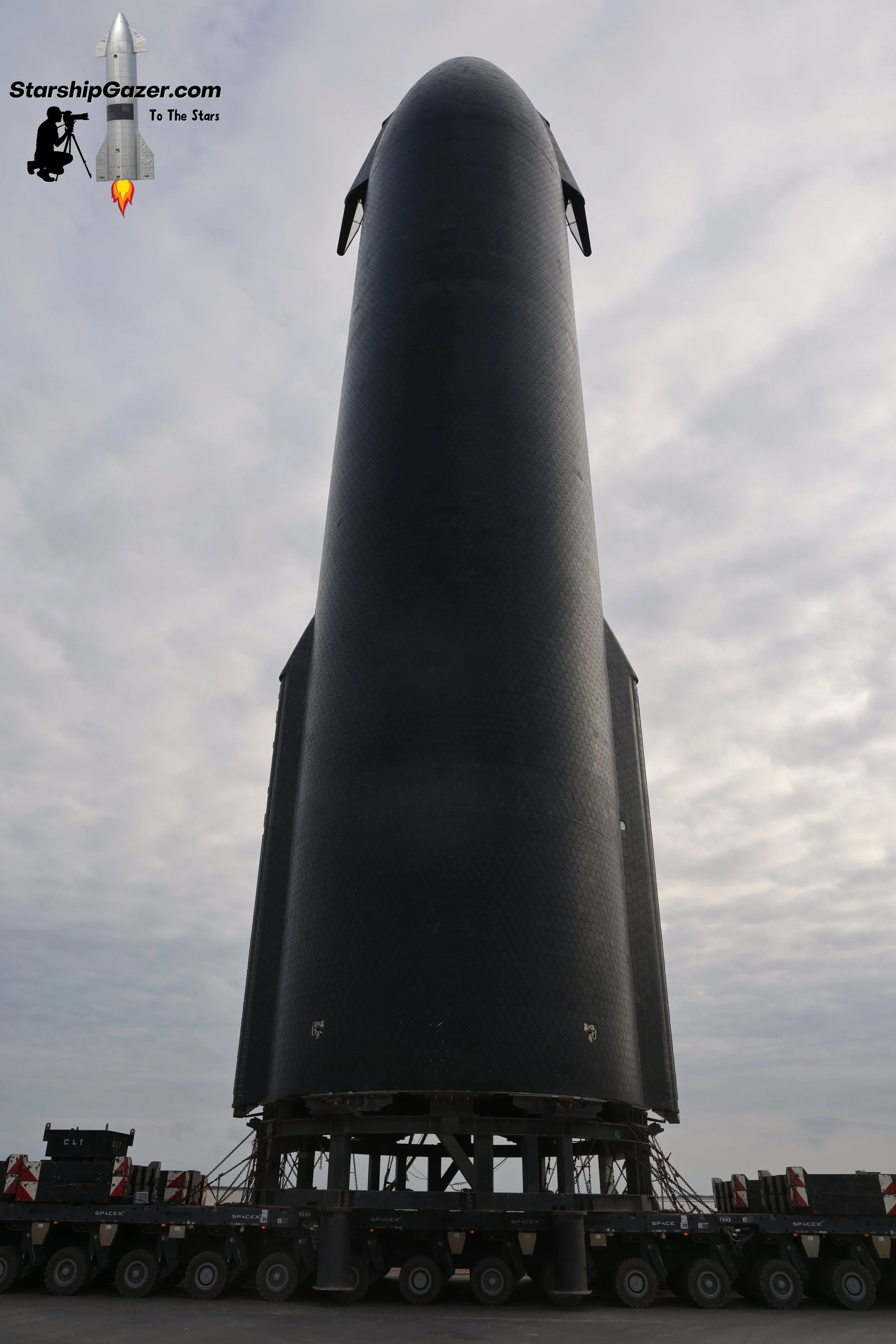 Ship 28 es trasladado de regreso al área de producción