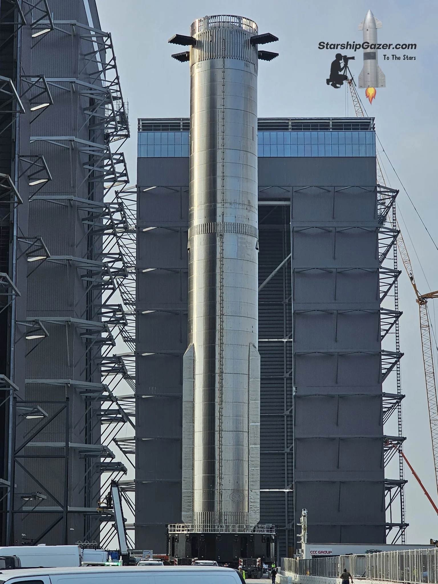 Booster 10 es transportado hacia el OLM