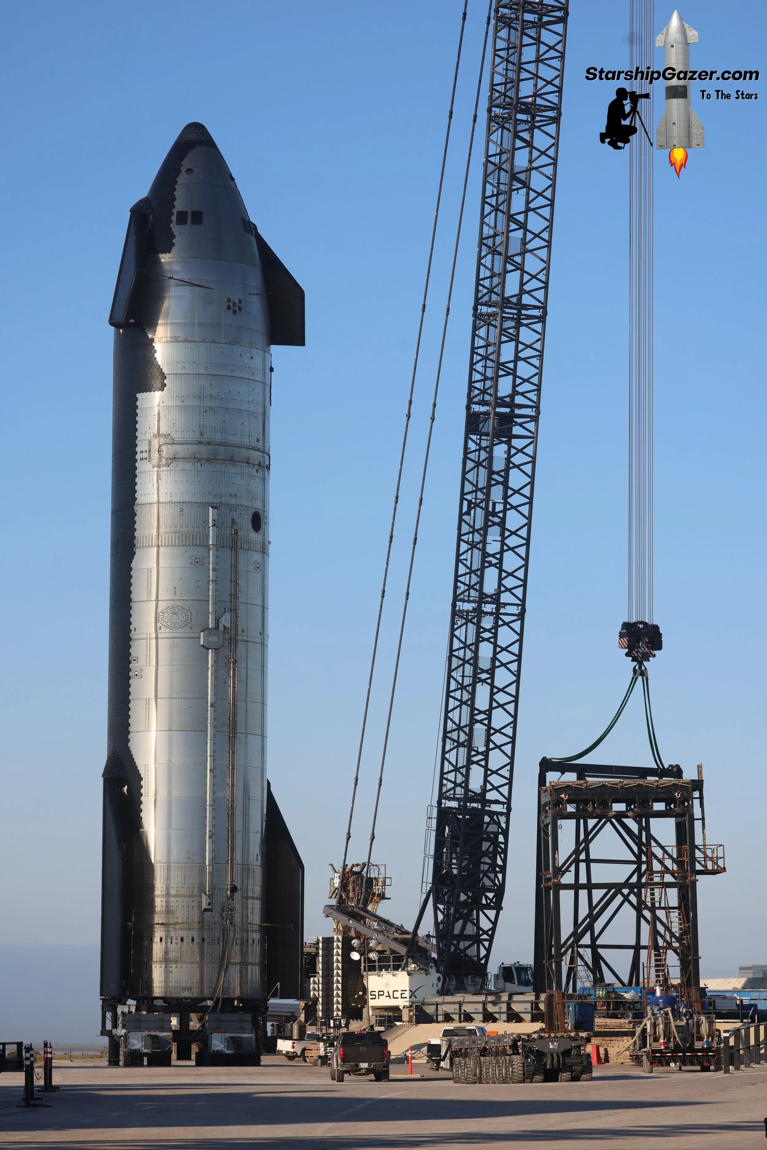 Ship 28 es transportado a la plataforma de lanzamiento suborbital B