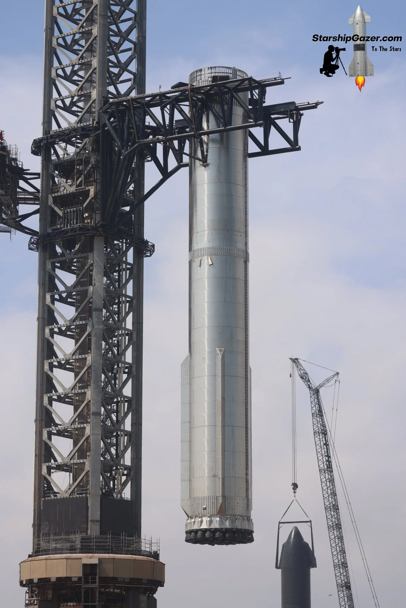 Booster 10 es transportado hacia OLM