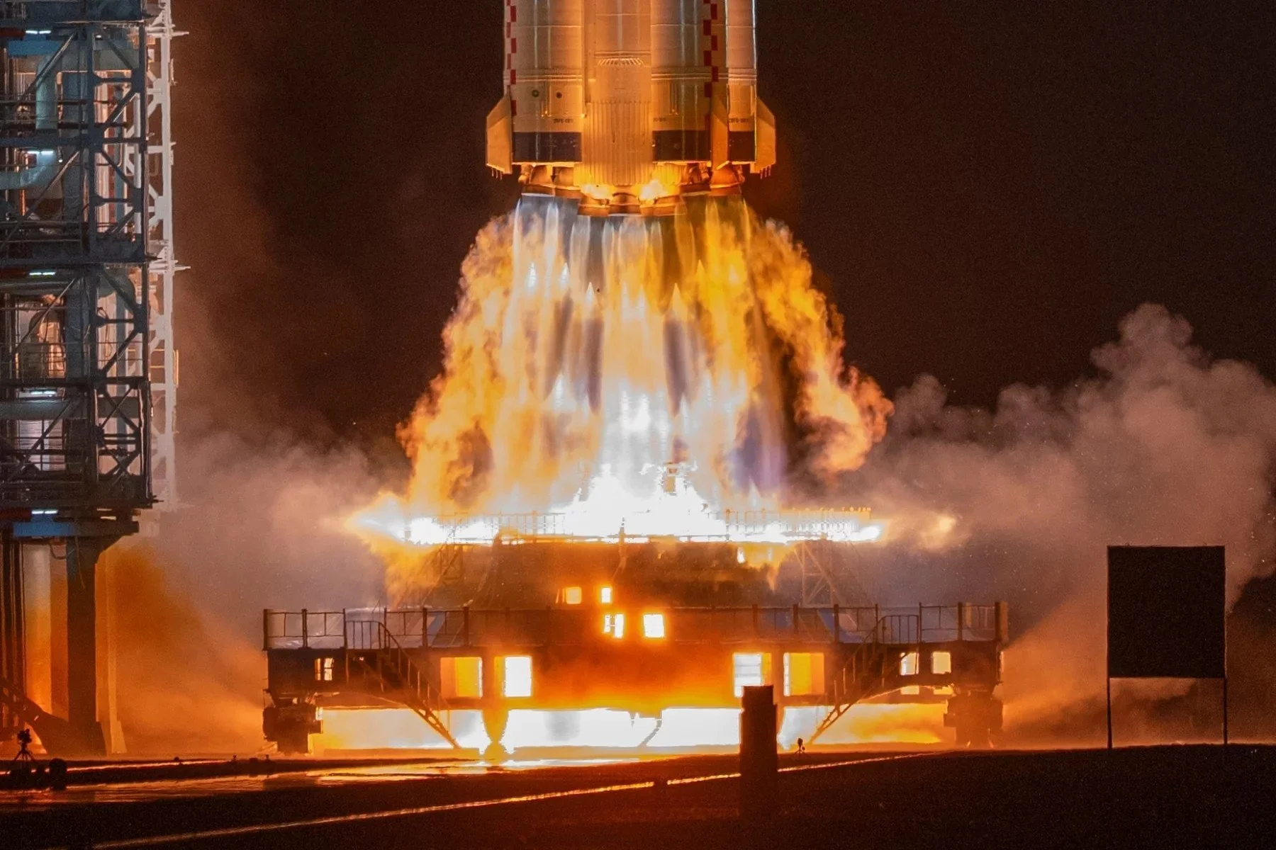 China lanza la misión Shenzhou-23 rumbo a la estación espacial Tiangong