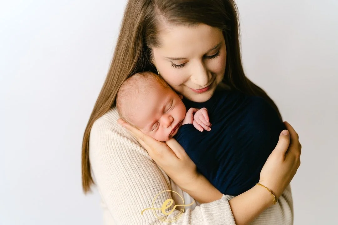 Alright Moms, real talk here! Mother's Day is Sunday and some years the hubs get it, and some years they do not! ⁠
⁠
Let's set ourselves up for success...here are my tips:⁠
1. TELL your husband if you have any specific expectations⁠
2. Set the bar lo