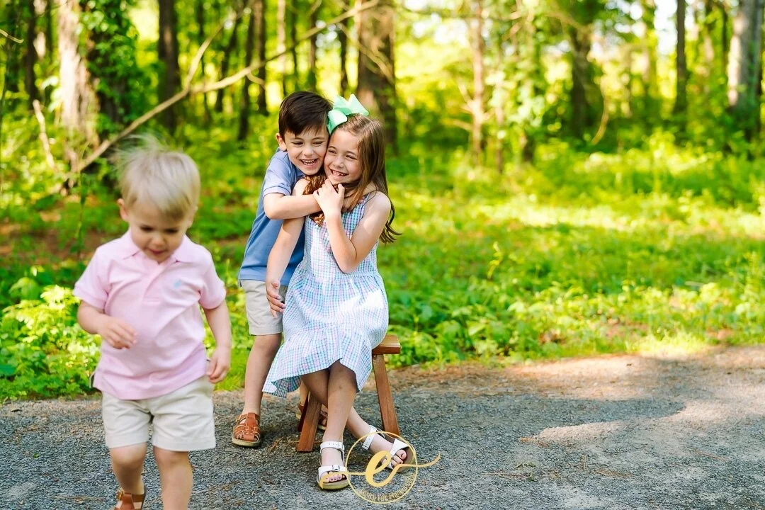 Kids will be kids! 🤣⁠
⁠
Sessions with little ones are all about movement and letting their personality shine! Jumping, running, and trying to get them to stand near each other and look in my general direction.... that's all we can hope for! I love t
