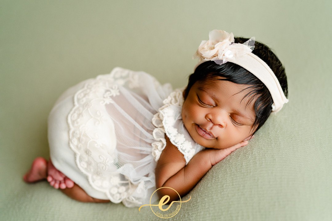 Newborn Photographer - Arkansas