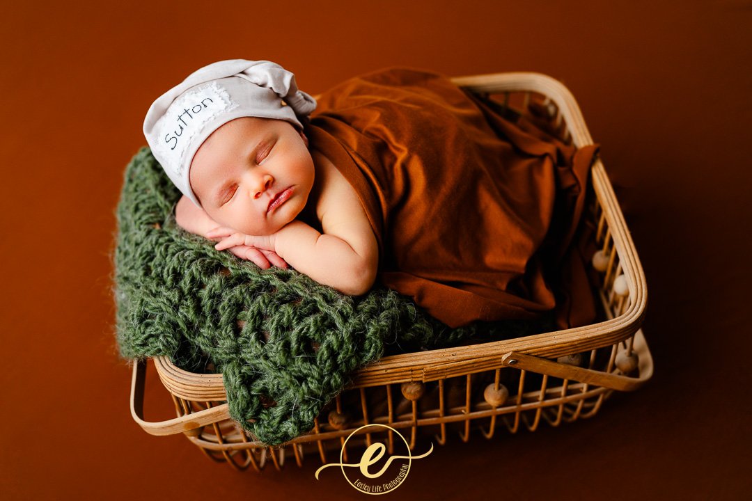 Little Rock newborn photographer
