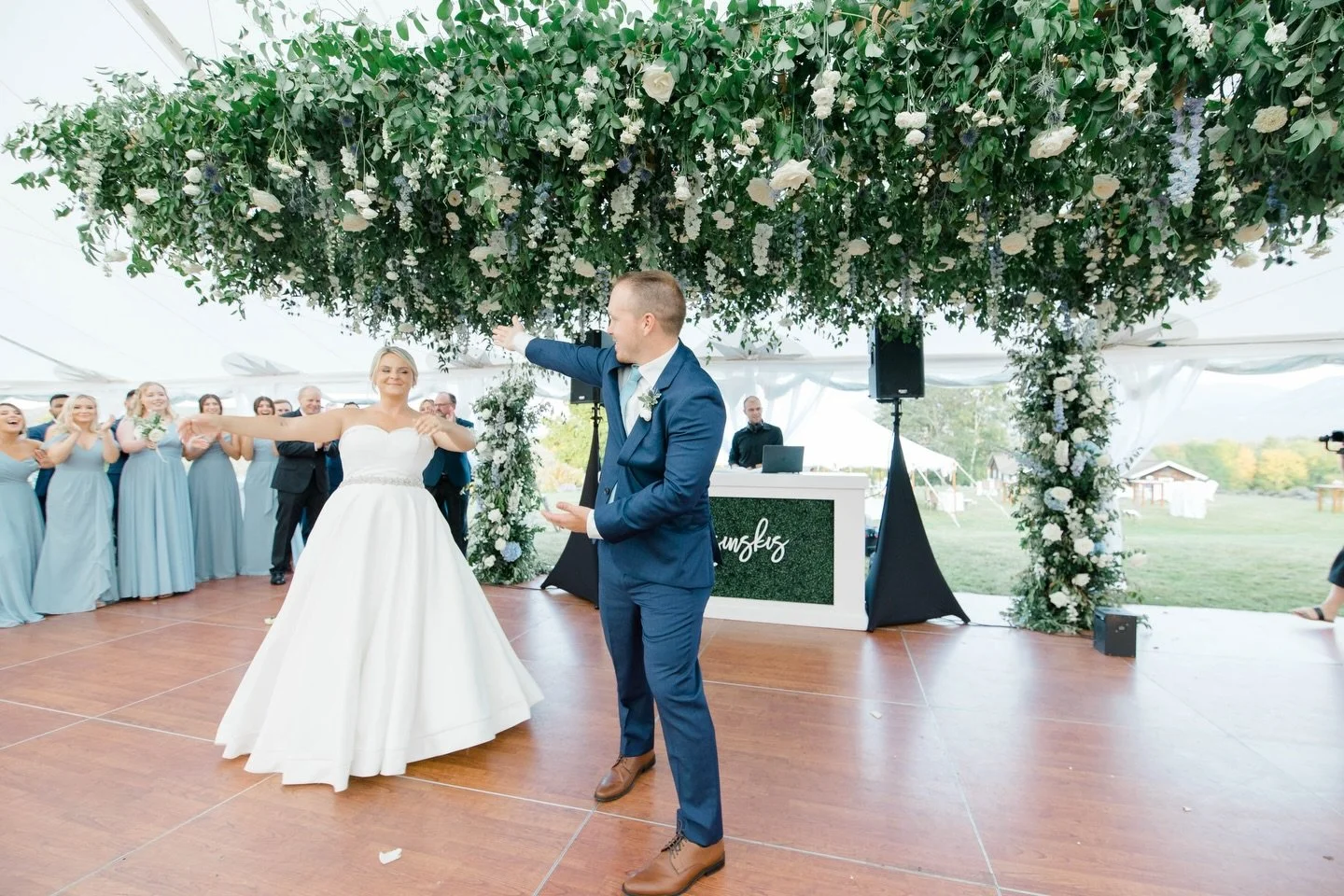 Love a statement moment? Same.

We installed this floral canopy to float over the dance floor and it was the moment! Soft and romantic in the best way, and the dreamiest frame for K+B&rsquo;s first dance.

If you&rsquo;re doing a tented wedding, cons