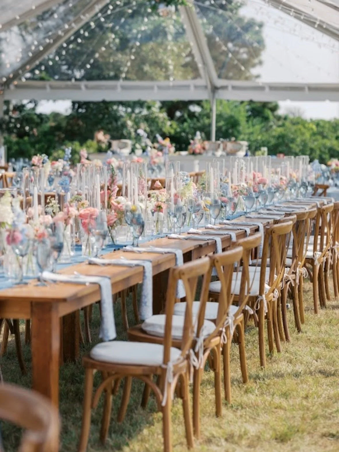 Entering the weekend the way we like it: oceanside, color-filled, and under a clear tent ✨ Wedding season has officially started for us here at Ninety-Two Design Co., and we can&rsquo;t wait to bring our couples&rsquo; visions to life this year!

Pla
