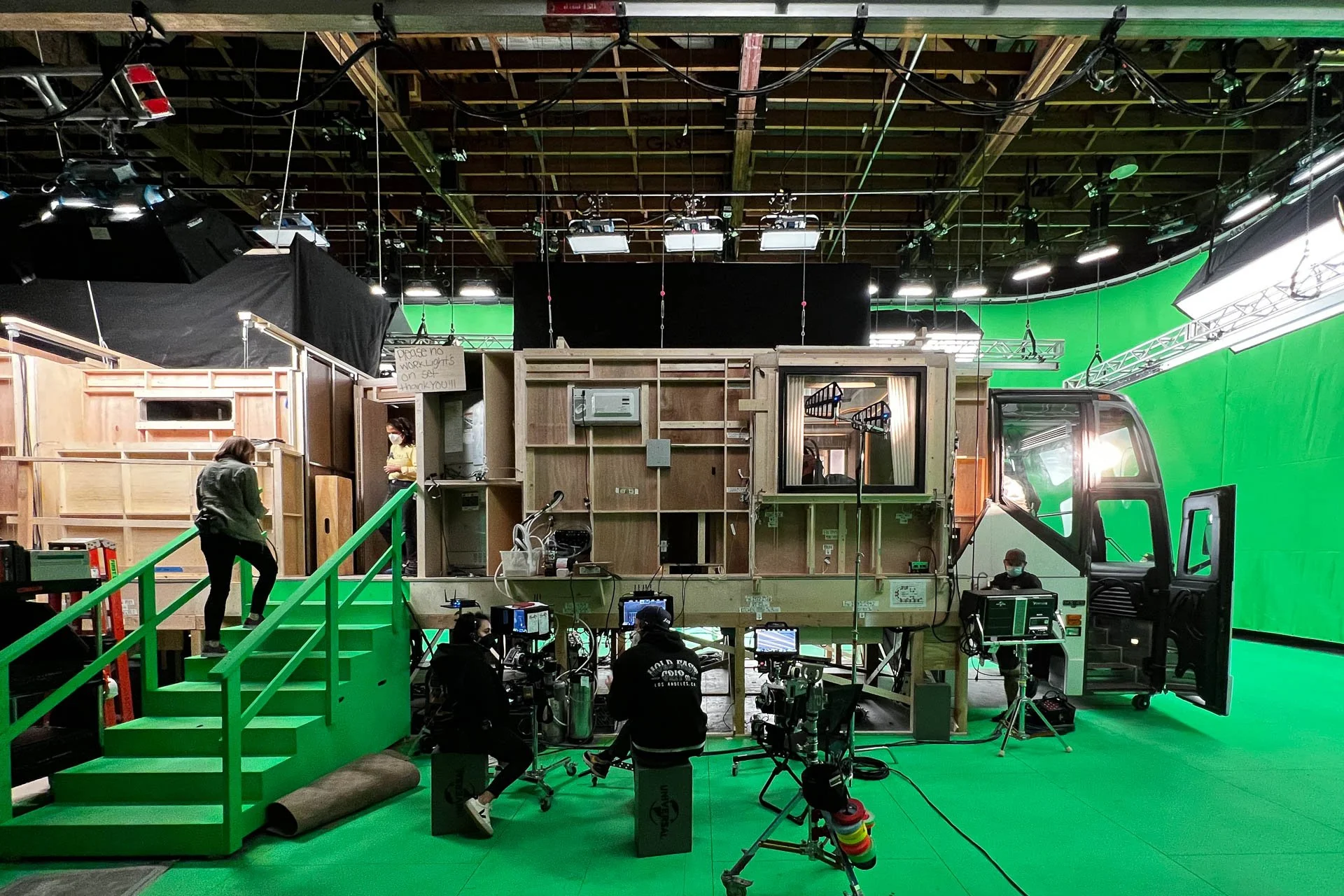 hacks_bts_season_2_10.jpg