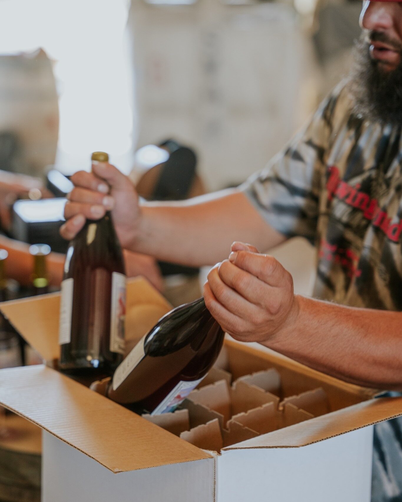 Crafting the perfect wine takes time, passion, and a dedicated team.
From the vineyard to the barrel, It takes a group of incredible people to create the amazing Iruai wine! 🤝🍷
-
Tag a Friend who needs to add a bottle to thier Farm Co. Order!
#drin