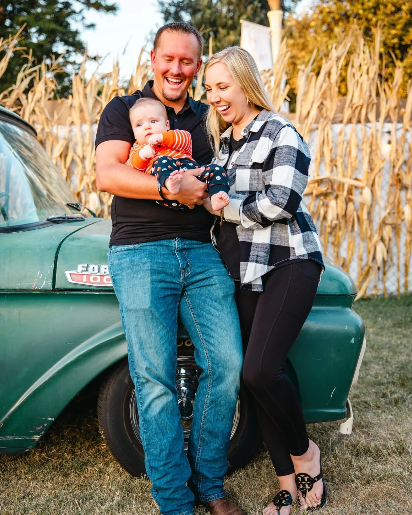 This little one is the sweetest thing in the patch. We're so happy to have captured these precious memories for this wonderful family.

#newbornphotography #newbornphotographer  #sandiego #pumkinpatch #familyportraits #familyphotographer  #munins_mom