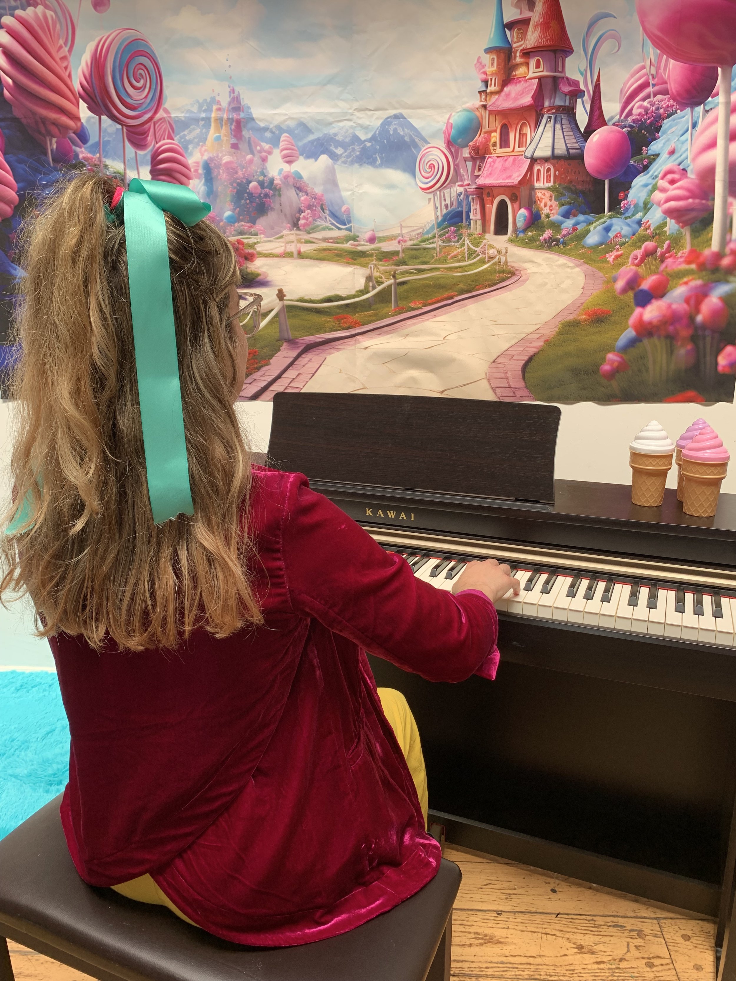Weekly Piano Lessons - 60 min.