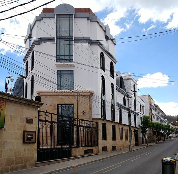 The Archivo y Biblioteca de Bolivia