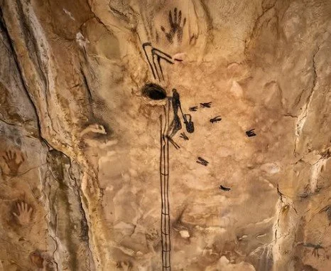 Between 8,000 and 10,000 Year Old Paintings in     Spanish Cave Near Valencia