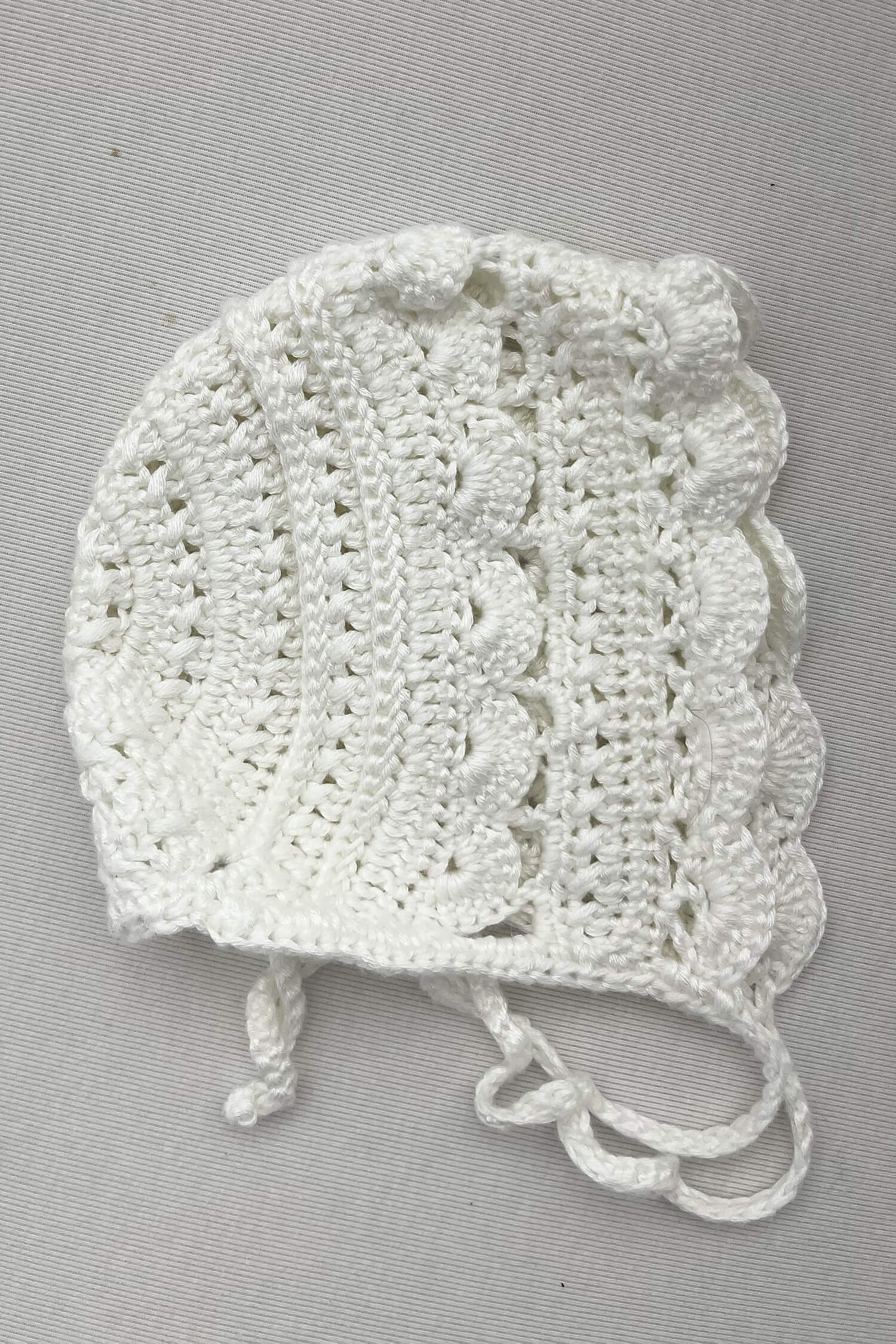 Newborn bonnet white bamboo.jpg