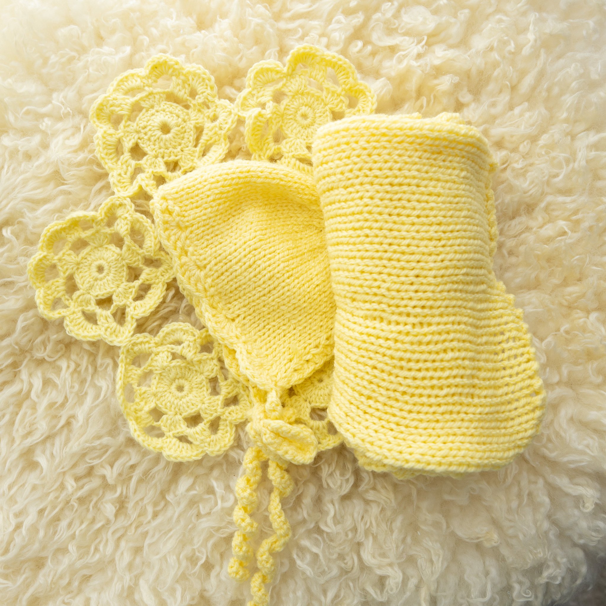 Wrap and bonnet set - Sunshine