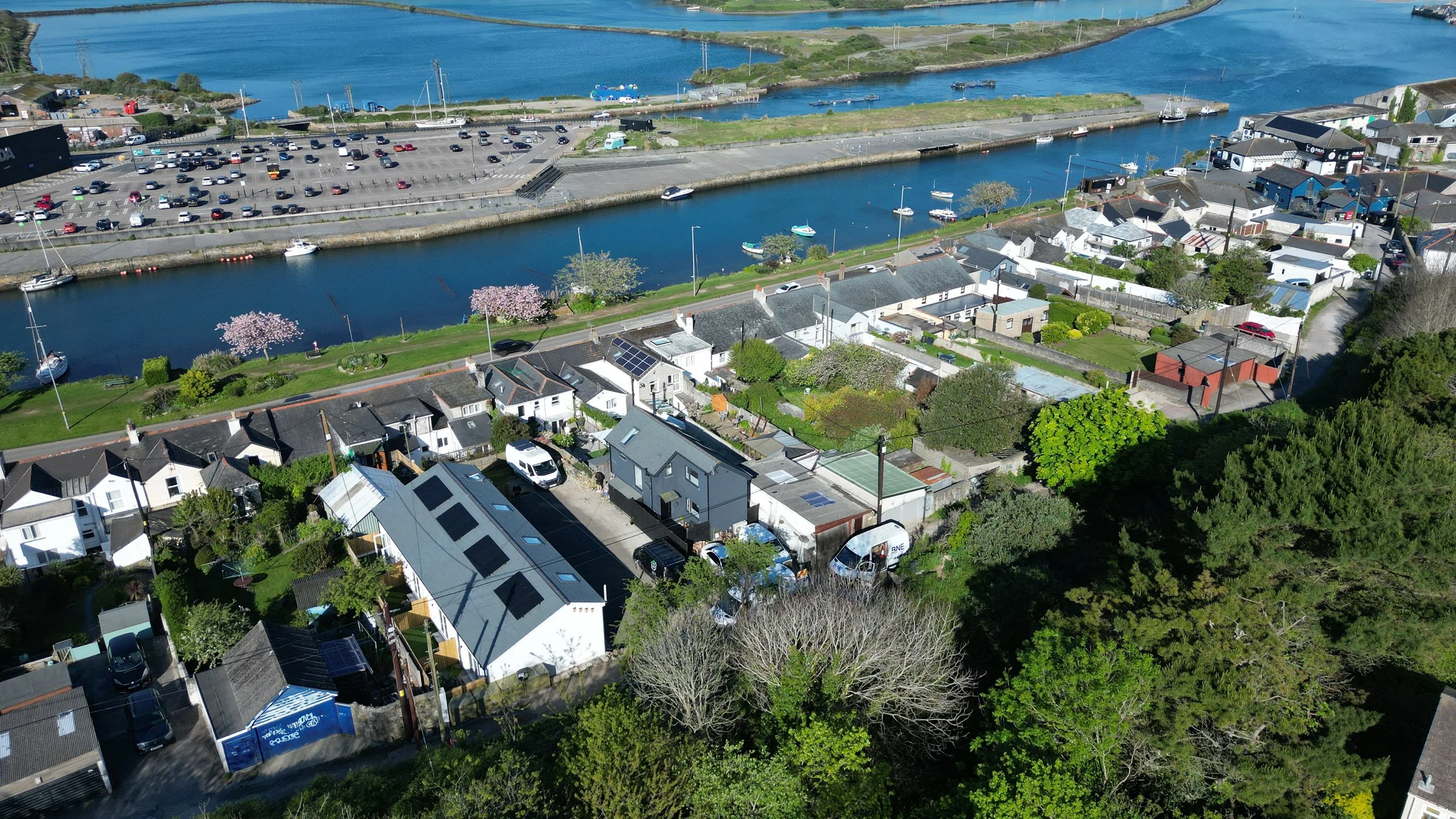 New Construction, Hayle