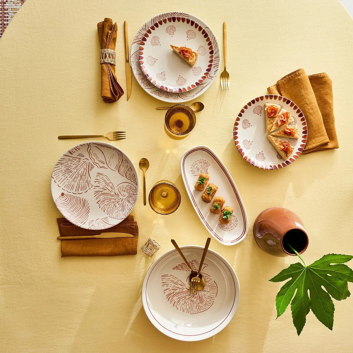 La Redoute, Shell Print Dinner Plates, £57.99