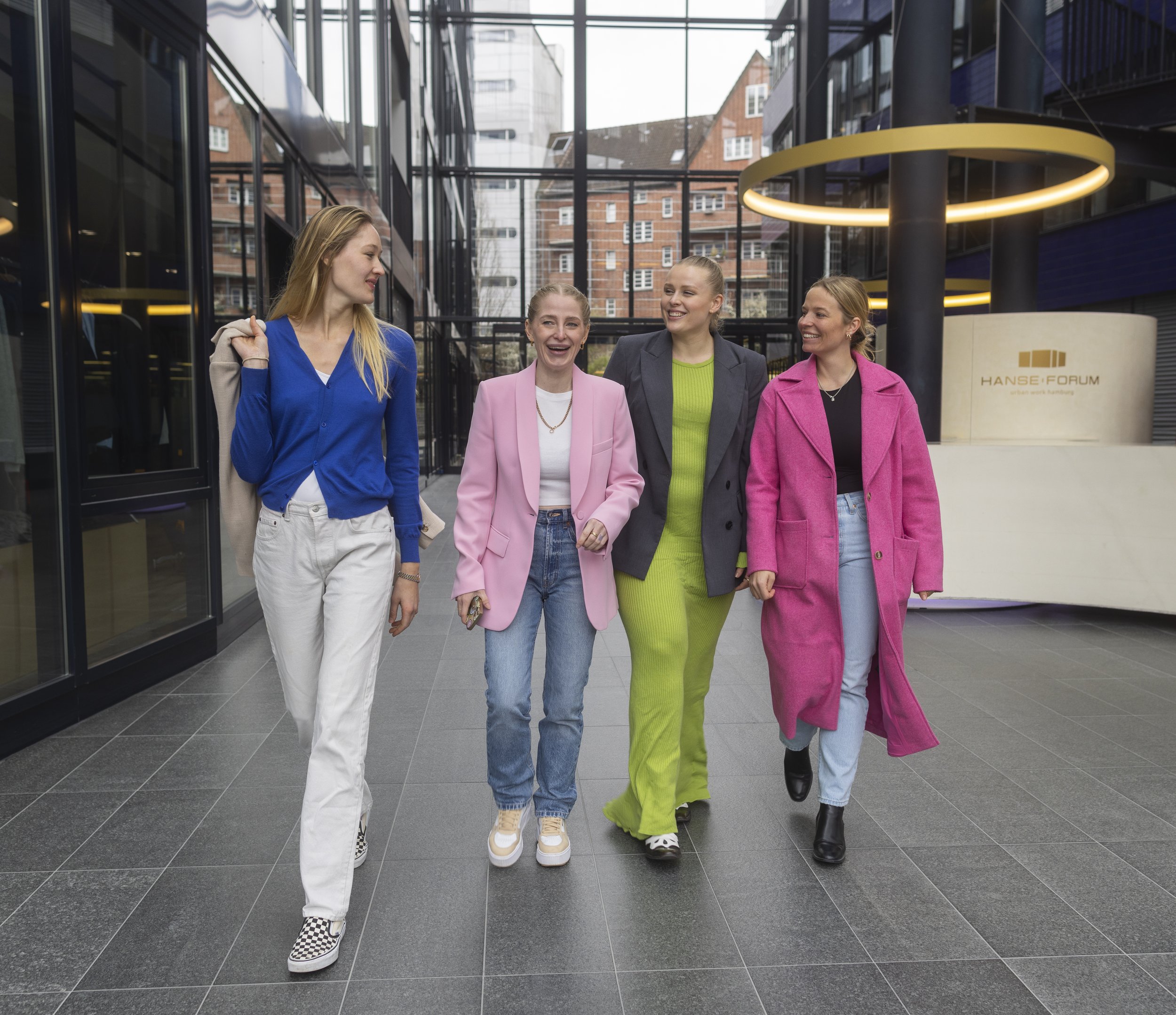 Flexibel arbeiten von überall aus - Die Vorteile von Remote Work für Unternehmen und Mitarbeiter*INNEN