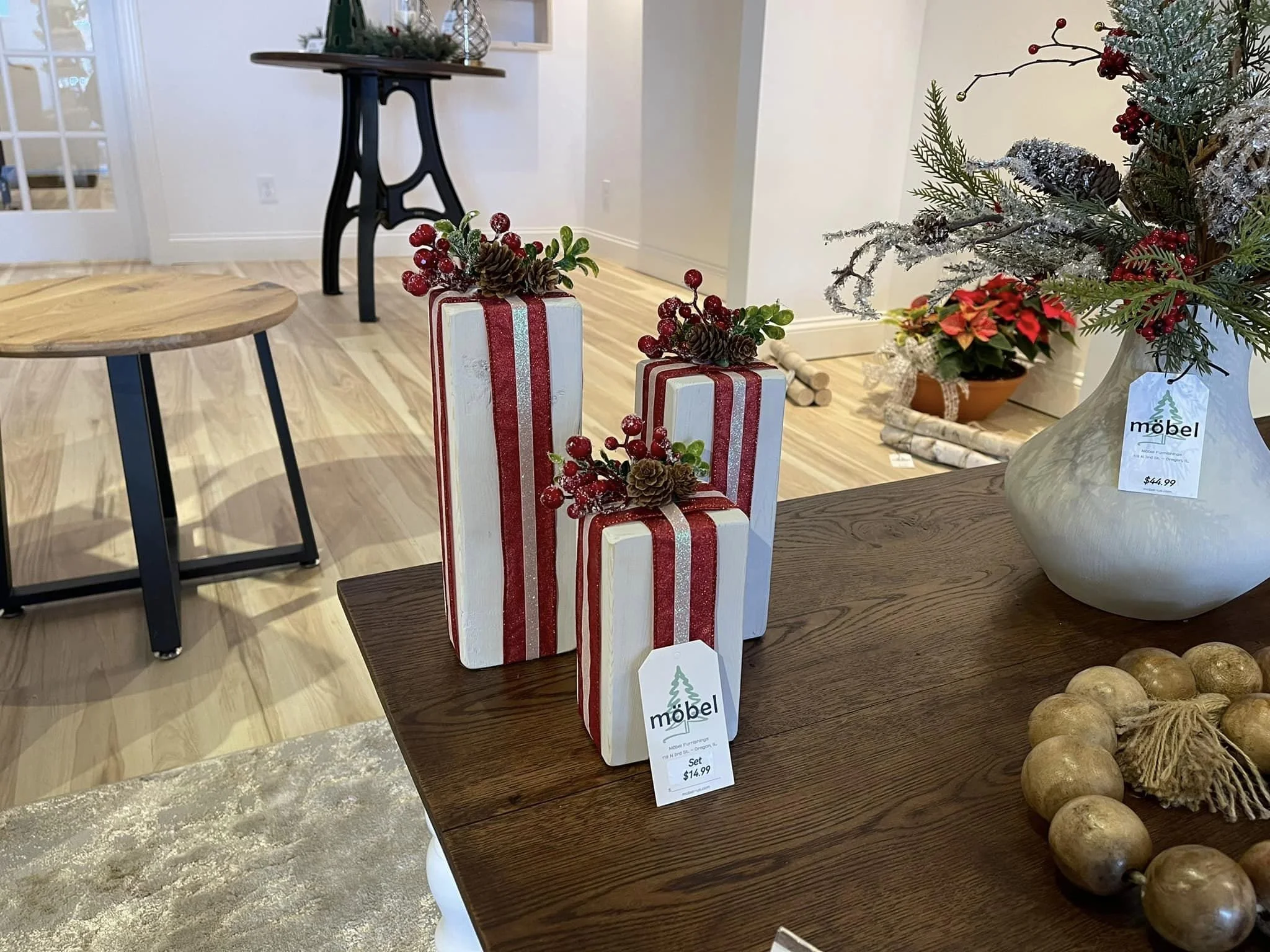 SEASONAL HOME ACCESSORIES