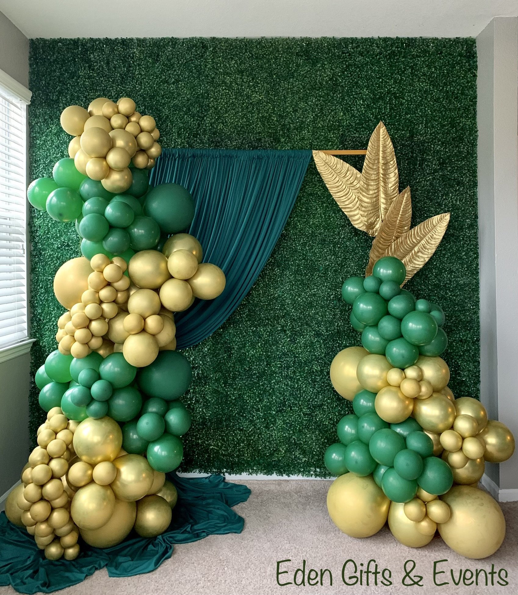 Eden Gifts & Events is Jacksonville's premier destination for custom gifts and event styling.  We offer unique, tailored gifts, stunning event backdrops, and breathtaking balloon installations- including garlands, arches, columns, and marquees.  All 