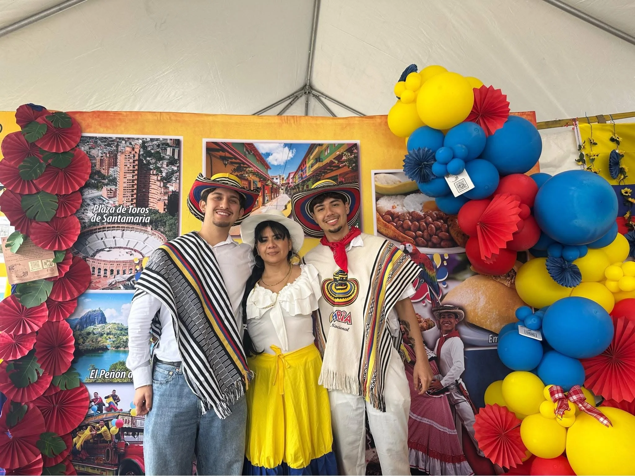Eden Gifts & Events is Jacksonville's premier destination for custom gifts and event styling. We offer unique, tailored gifts, stunning event backdrops, and breathtaking balloon installations—including garlands, arches, columns, and marquee displays.